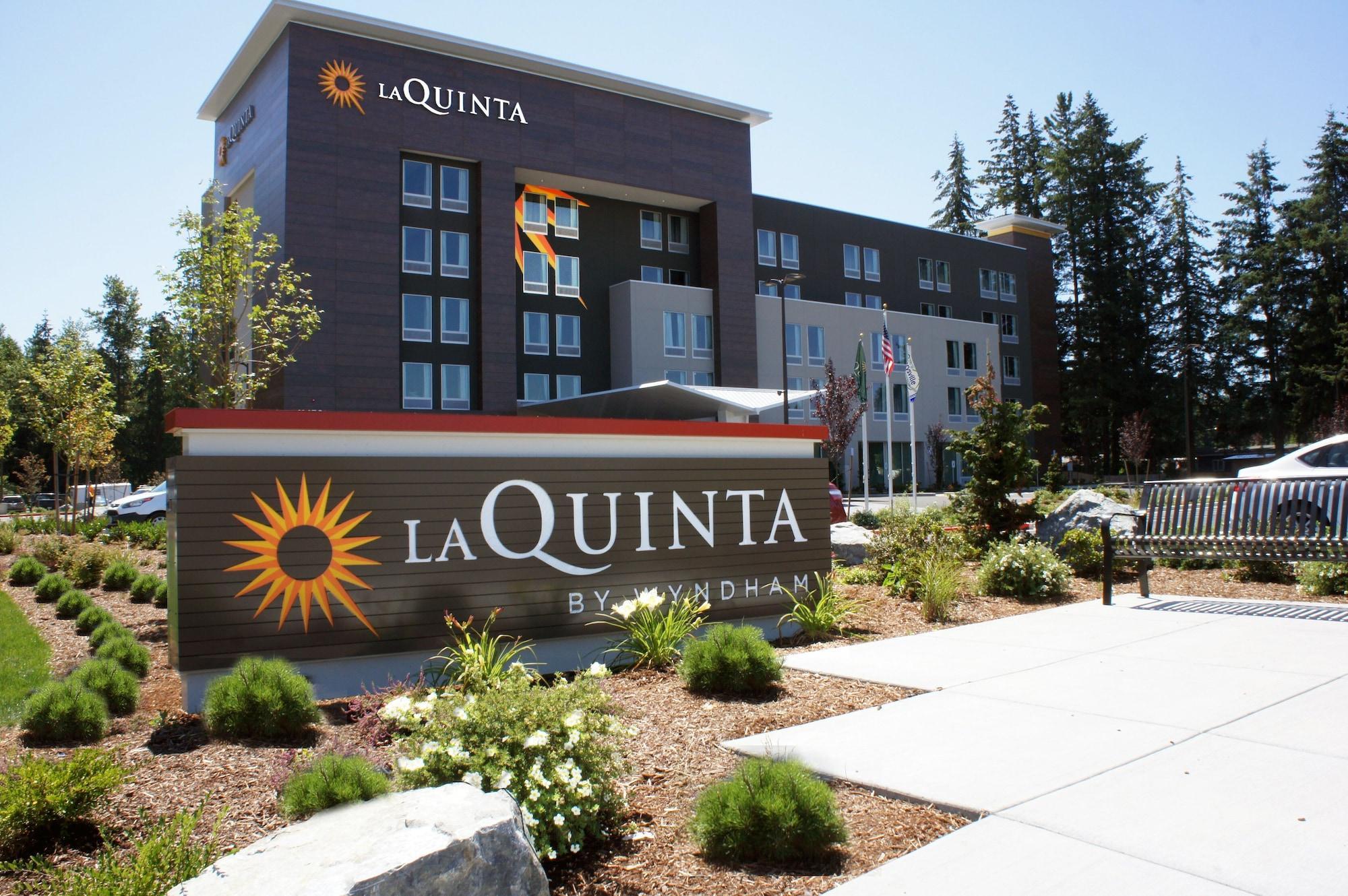 La Quinta Inn & Suites By Wyndham Marysville Exterior foto